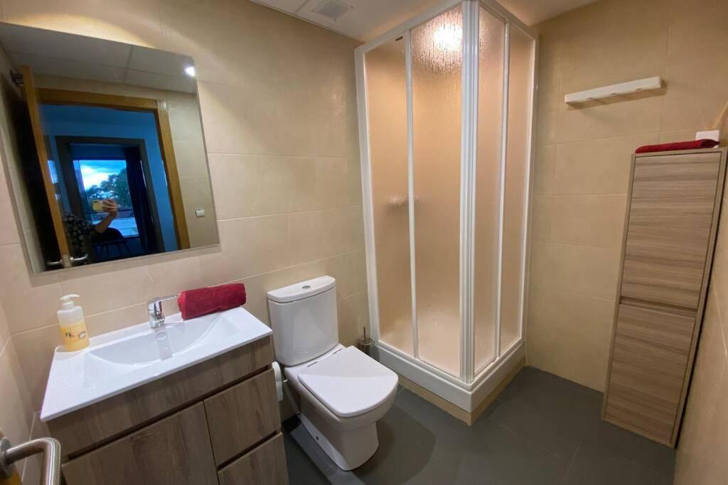 Modern With Private Pool/ 400m To The